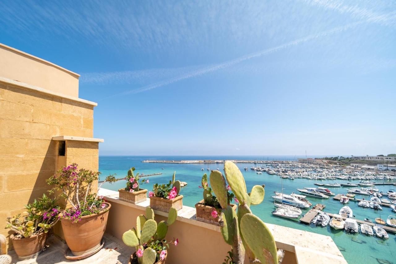 Palazzo De Mori Acomodação com café da manhã Otranto Exterior foto